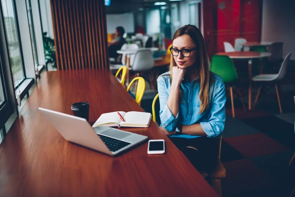 Influenciadores pequenos ou grandes campanhas de tráfego pago: o que gera mais engajamento e conversões?