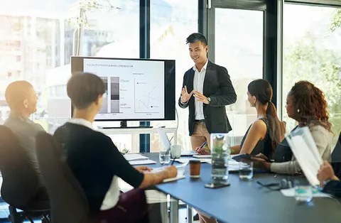 Como identificar uma oportunidade de infoproduto lucrativa antes da concorrência?